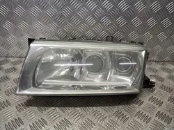 Vasen Etuvalaisin Skoda Octavia I 1.9 TDI