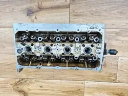Culasse OEM 03C103358AK pour VW Golf V/Audi A3