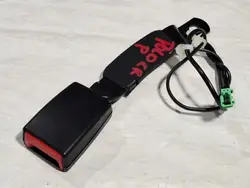 Bältesspänne fram höger OEM 6R4857756A