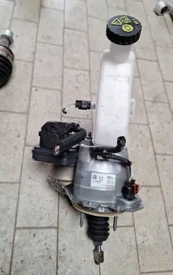 Servo de frein d'occasion OEM 460073557R Renault Megane