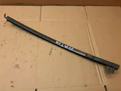 OEM 193839409 Moldura vidro porta traseira esquerda