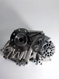 Öljypumppu Ford 8F35 OEM 105.04 - Käytetty, Irrotettu