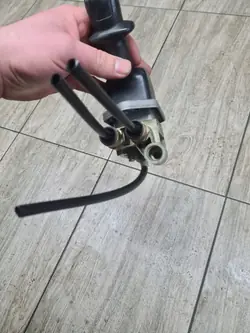 Levier de valve de frein à main OEM 20763929 Volvo FL FE