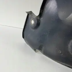 Oikea etupyöräkaari RENAULT MEGANE III OE 638446673R