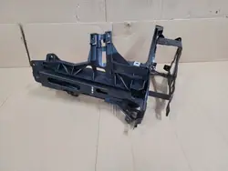 Valaisinkiinnike Oikea Etu BMW 5 OEM 51647200778