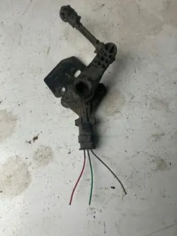 Sensor de nível de luz traseira Peugeot 308 T9 SW 9817443780