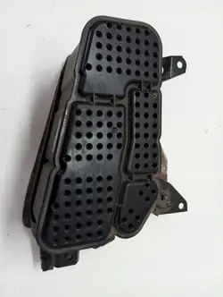 Filtre à charbon d'occasion OEM 9Y0 4M4201801 Porsche
