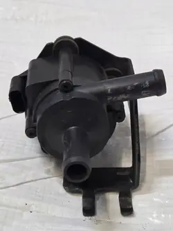 Vattenpump FORD B-MAX 1.0 ECOBOOST