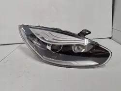 Oikea Ajovalo Renault Megane III Lift 260106839R