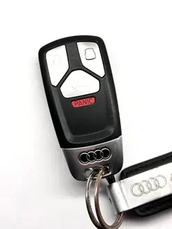 Mando Audi A4 B9 OEM 4M0959754AK - Usado