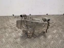 Kia EGR-koeler OEM FBZ3758 - Gebruikte staat