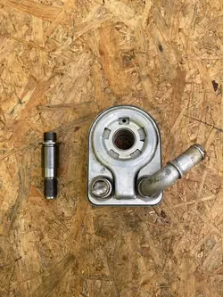 Enfriador de aceite Ford Fiesta Mondeo Focus 1.6 TI 7S7G-6B856-CA