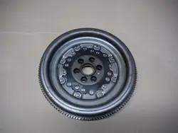 VW AUDI 2.0TDI Kaksimassavauhtipyörä DSG 03L105266B