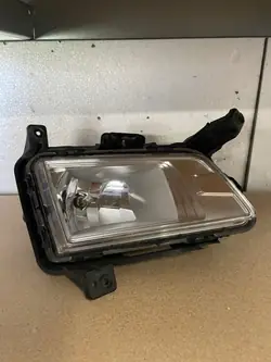 Phare Halogène Avant Gauche SsangYong OEM 8320135500