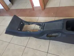 VOLVO V40 II keskustunnelin rulla - OEM-osat