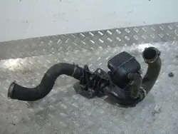 AUDI A4 B8 2.0 TFSI Intercooler Schlauch 8K0145673M