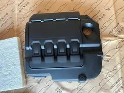 Tampa Motor Audi Q3 83A OEM 04L103954 T - Usado