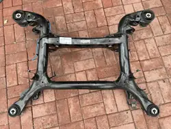 Poutre suspension arrière Audi Q7 4M OEM 4M0500025