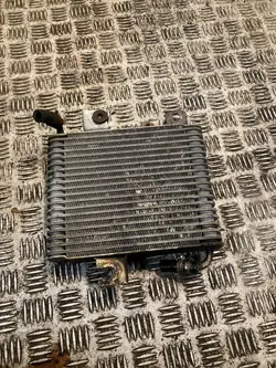 Nissan Murano Z50 ohjausöljynjäähdytin OEM 21606CC000