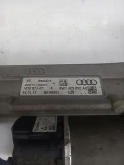 AUDI A4 B9 Styrväxel 8W1423055AC