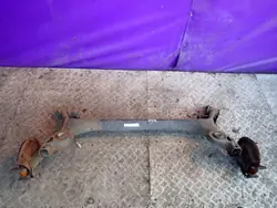 Poutre d'essieu arrière OEM Zawada-341332- Peugeot 307