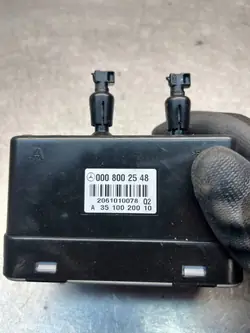 Mercedes-Benz centrale vergrendelpomp OEM 0008002548