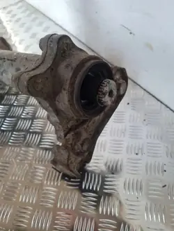 Främre reducering KIA SORENTO I (JC) 532103E300