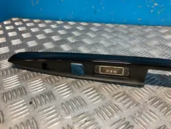 Faixa iluminação matrícula OEM 1647400993 - Usado