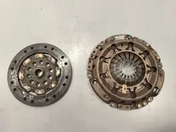 Kytkinlevy + Painelevy Volvo V50 S40 2.4B