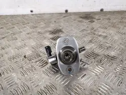 Toyota C-HR ruiskutuspumppu OEM FBZ12510