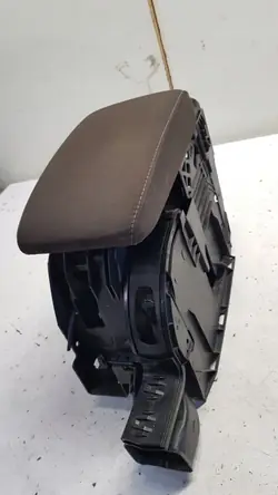 Käsinoja OEM 1K57687654 VW Golf V Farmarille