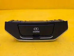 Connecteur Interrupteur AUX Lynk & Co 01 OEM 8889663541