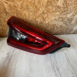 Feu arrière droit NISSAN QASHQAI II J11 LIFT OE 26555 HV05A