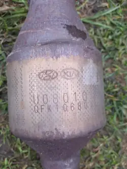 Silencieux Échappement Hyundai OE d'Occasion OEM U08010
