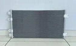 Ilmastointikondensaattori Fiat Punto OEM 46829340 - Käytetty