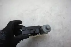 Audi A3 8P vasen etuikkunan moottori OEM 8P0959801G
