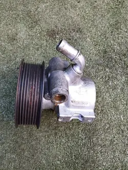 Bomba de direção JEEP GRAND CHEROKEE WJ 3.1 TD