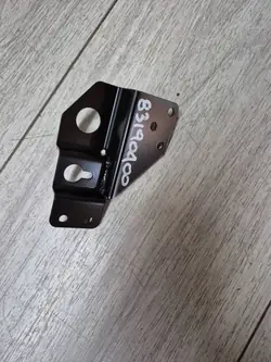 Ferrari 458 motorhuvelåsmontering OEM 83190400