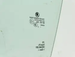 Vitre de porte Skoda OE 3V0845201 - État utilisé