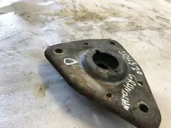 Bakre höger stötdämparfäste OEM 9800479780 Opel