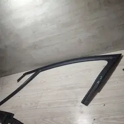 Fönsterpackning framdörr vänster Dacia Jogger OEM 28656