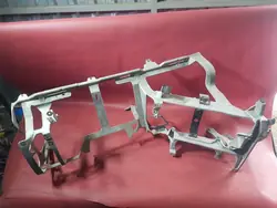 Vasen kojetaulun konsolin kiinnike OEM DAF 65 75 85 CF Euro 5