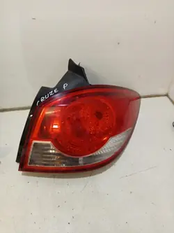 OEM CHEVROLET CRUZE HB 2012 Luz Trasera Derecha