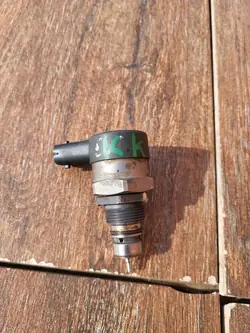 Kraftstoffdruckventil Jeep Cherokee KK OEM 0281002829
