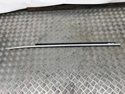 Garniture vitre droite Audi RS5 Coupé OEM 8T0853284D