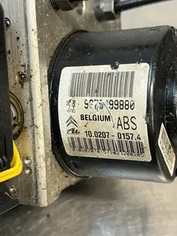 Pompe ABS OEM 9675099880 pour Peugeot Citroen