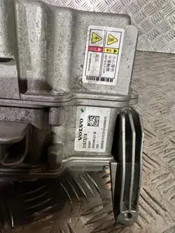 Omvormer Volvo XC90 2017 OEM 31673216 - Gebruikt