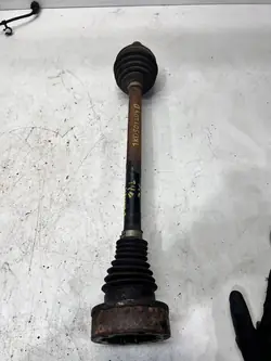 Höger bakaxel Audi A3 8P Quattro 3.2 VR6