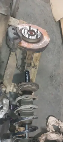 Amortiguador MacPherson Derecho OEM EH6434700A Mazda CX7 2.2D