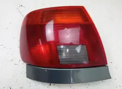 LÁMPARA TRASERA IZQUIERDA AUDI A4 1.9 TDI